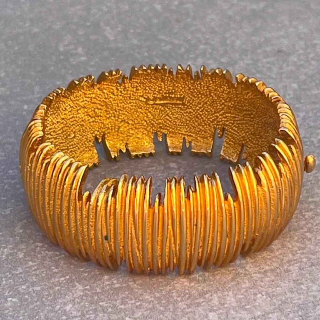 Boucher Gold Brutalist Hinged Bangle Vintage Clamper Bracelet